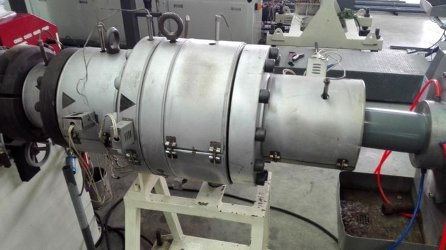 Dịch vụ OEM đ&uacute;c phụ kiện PVC